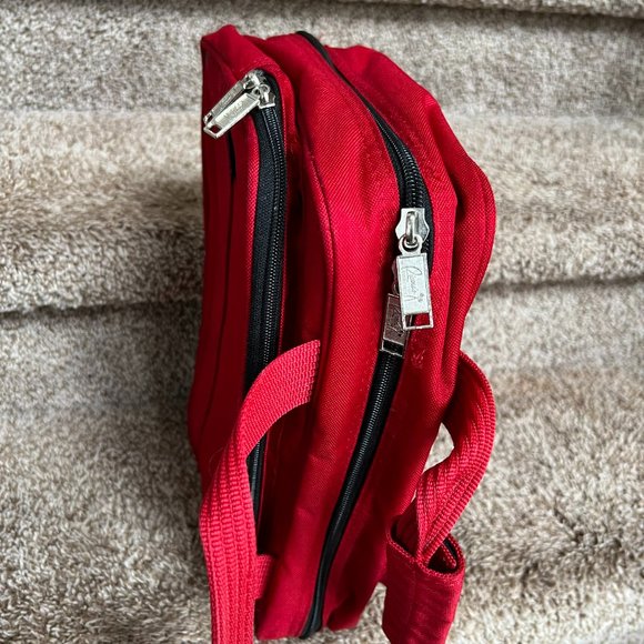 Ricardo Beverly Hills Santa Cruz Red Accessories Bag. - Picture 10 of 10